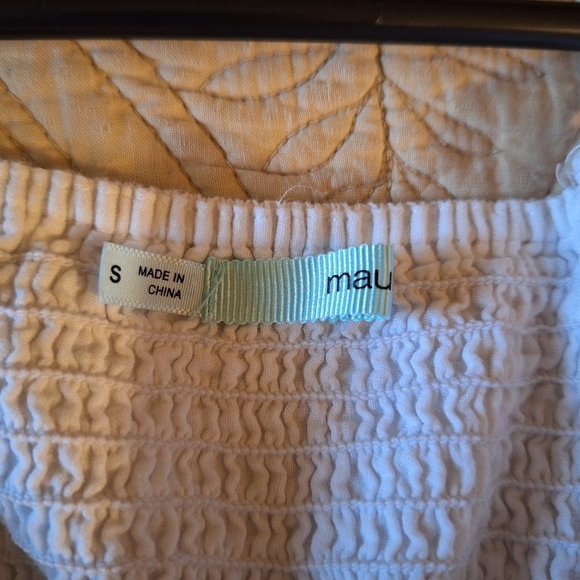 Elegant White Lace Trim Dress - Picture 3 of 8